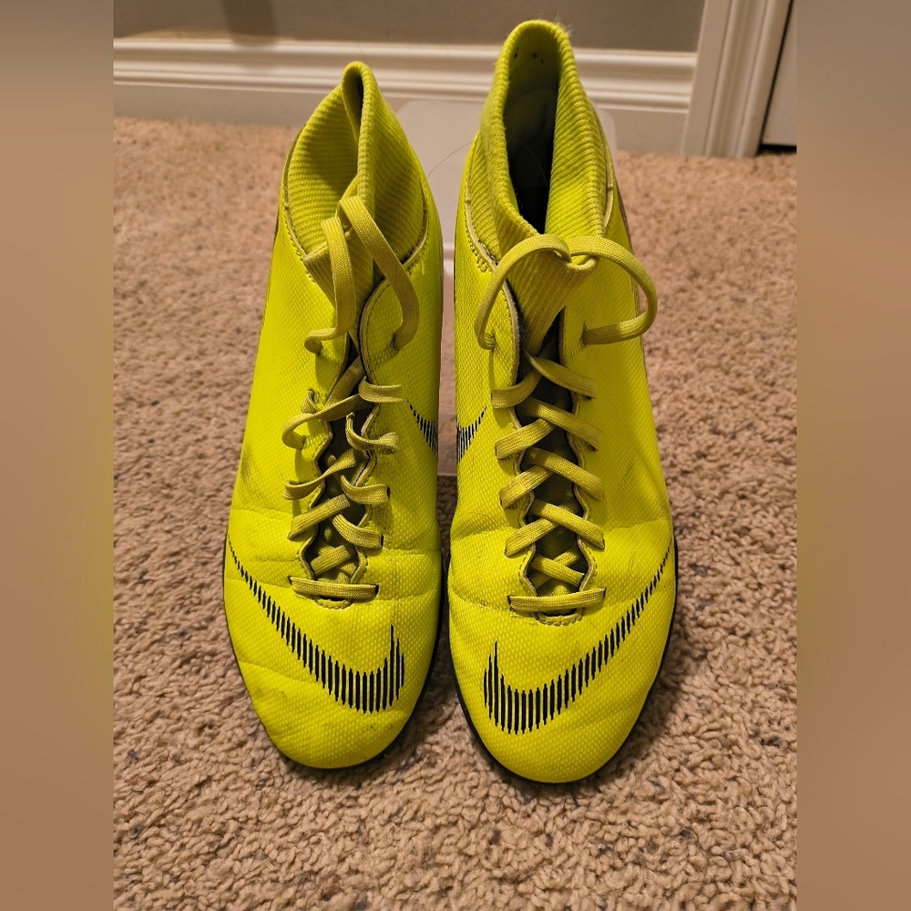 NIKE Mercurial Superfly 6 Club IC Indoor Soccer Shoes